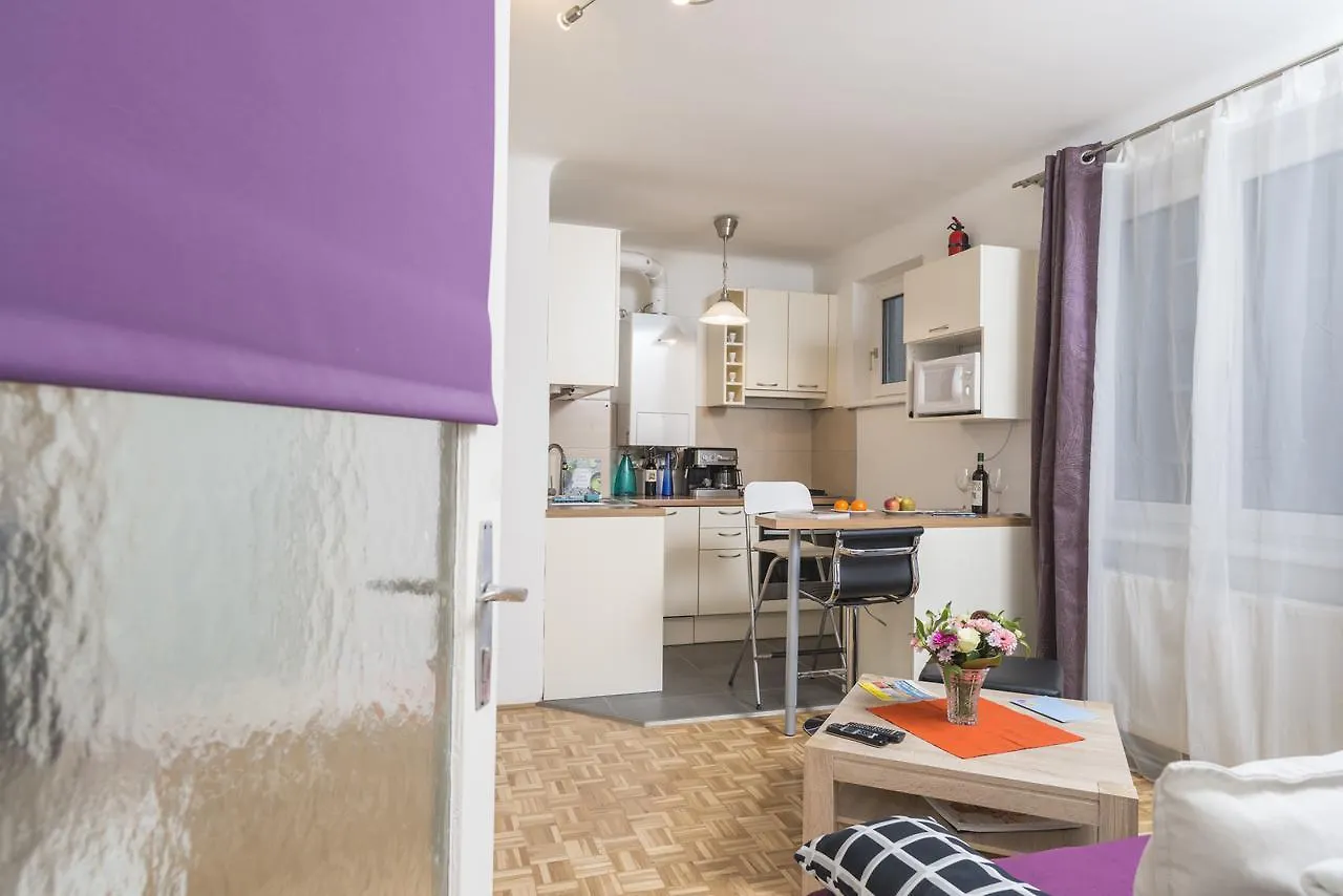 Hideaway Am Tabor Apartment Vienna