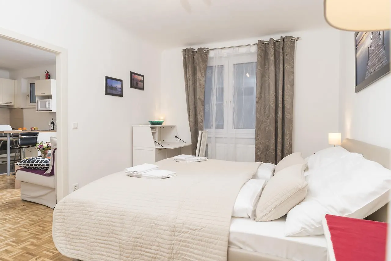 Hideaway Am Tabor Apartment Vienna Austria