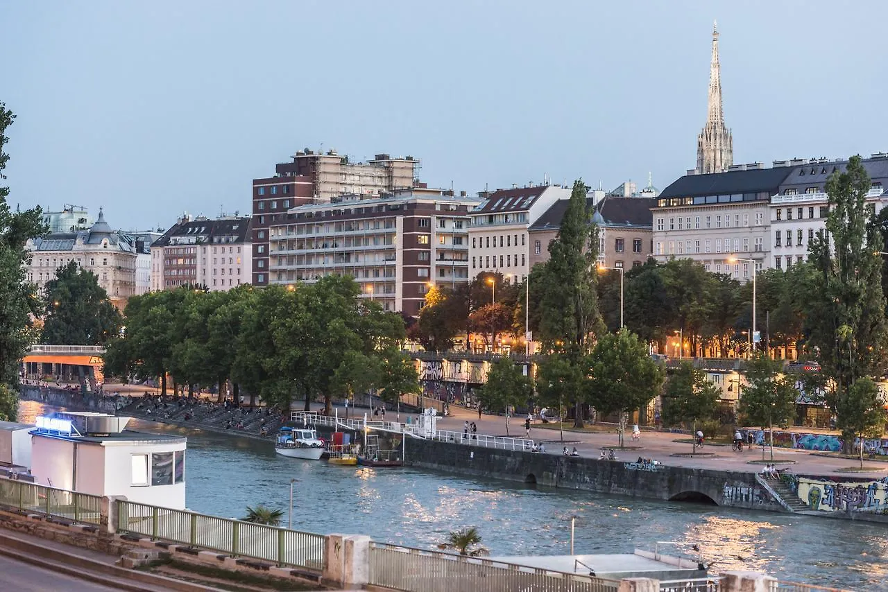 Hideaway Am Tabor Apartment Vienna